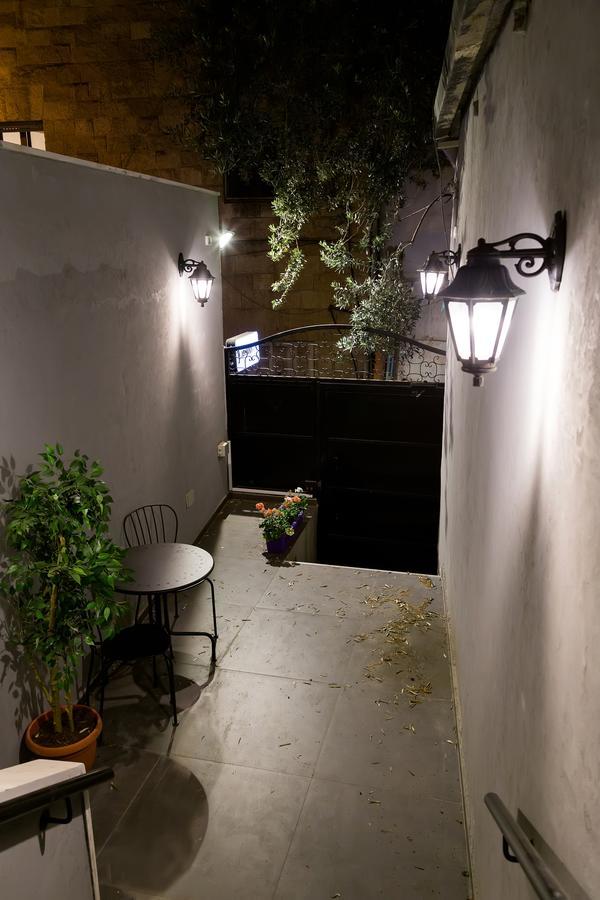 Johnny Hotel Jerusalem Exterior photo